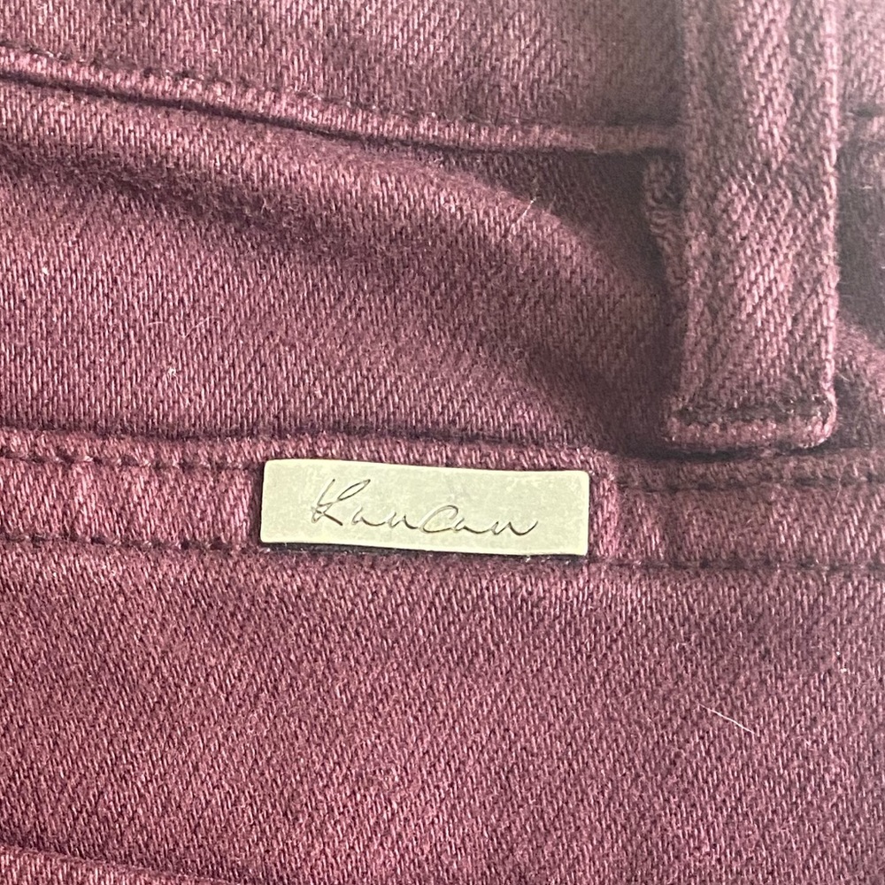 EUC High-rise skinny non-distressed Maroon KanCans !! NWT never been worn